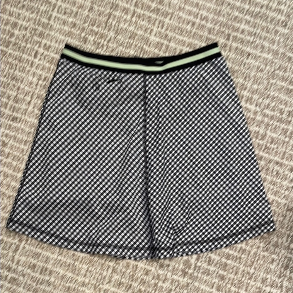 TALBOTS Black and White Checkered Women's Athletic skort Sz Sm Petite